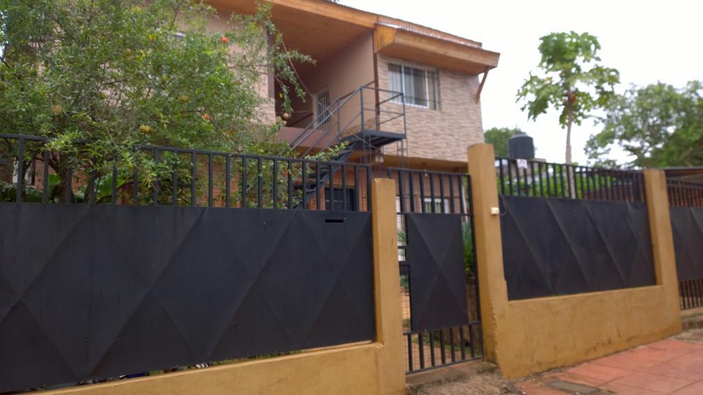 Yate I Villa Puerto Iguazú Exterior foto